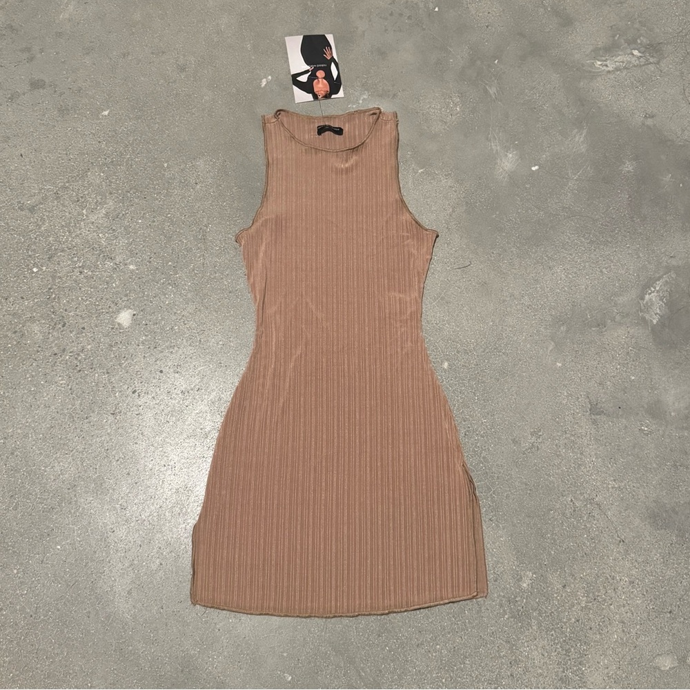 beige pleated top